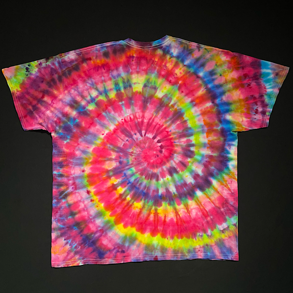 Size 2XL Confetti Rainbow Spiral T-Shirt