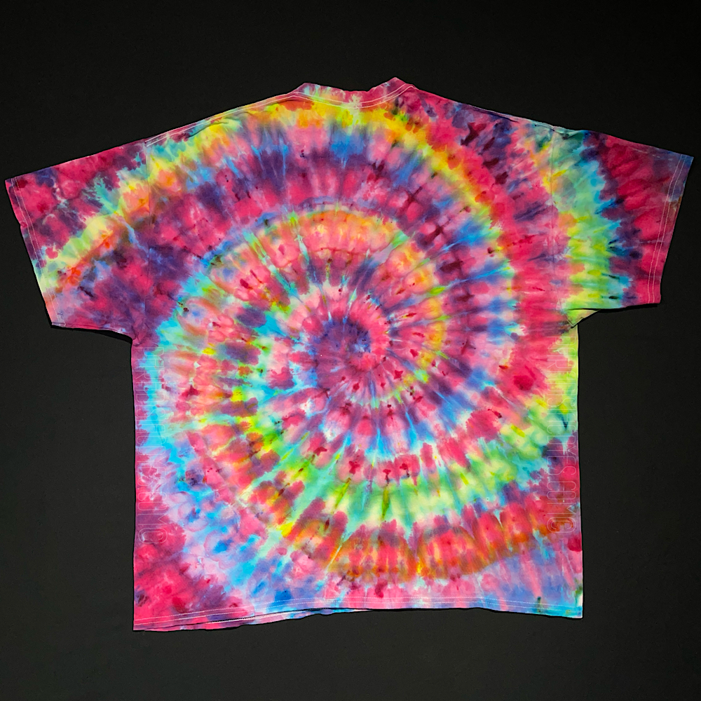 Size 2XL Confetti Rainbow Spiral T-Shirt