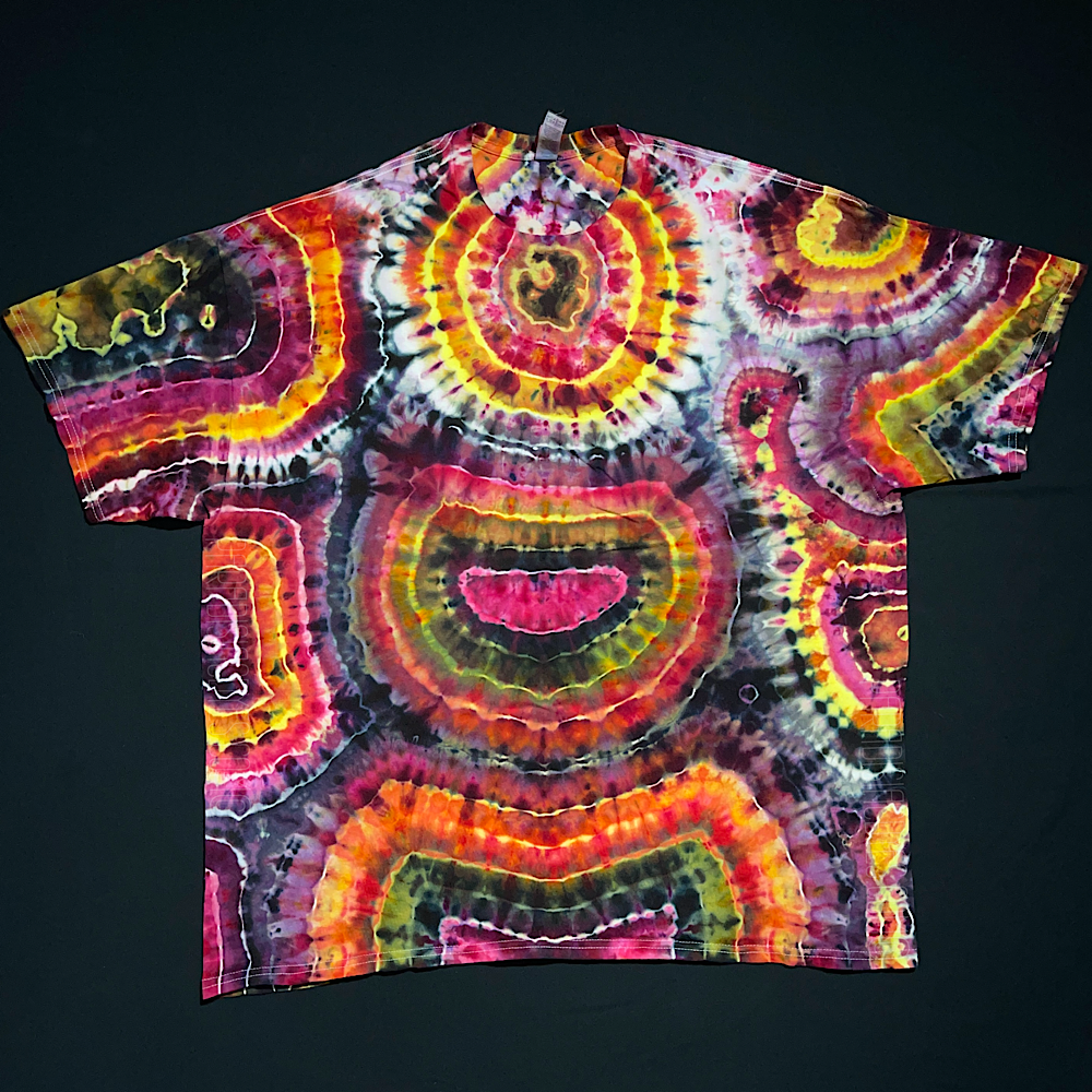Size 2XL Lavastone Geode T-Shirt