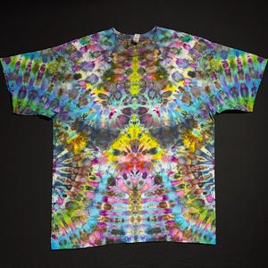Size 2XL Psychedelic Mindscape T-Shirt