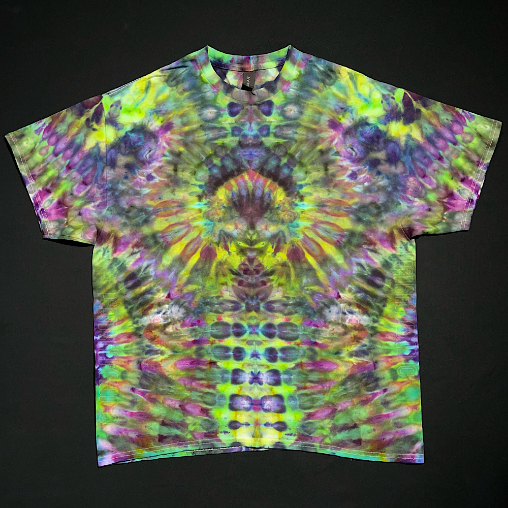 Size XL Hippieween Mindscape T-Shirt