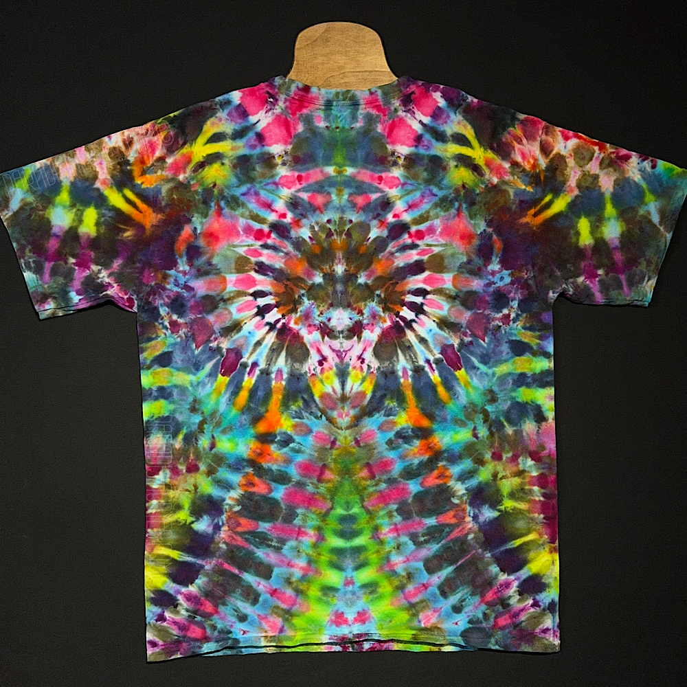 Size XL Rainbow Psychedelic Mindscape T-Shirt