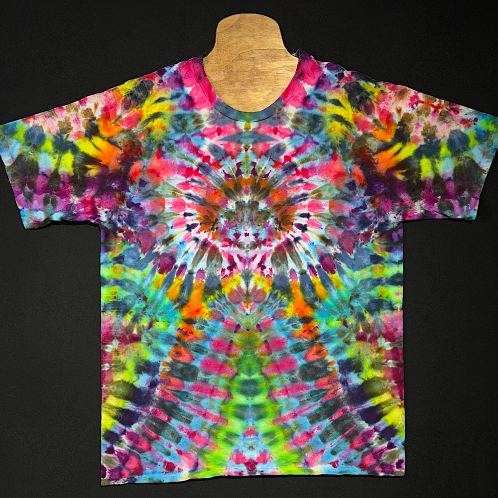 Size XL Rainbow Psychedelic Mindscape T-Shirt