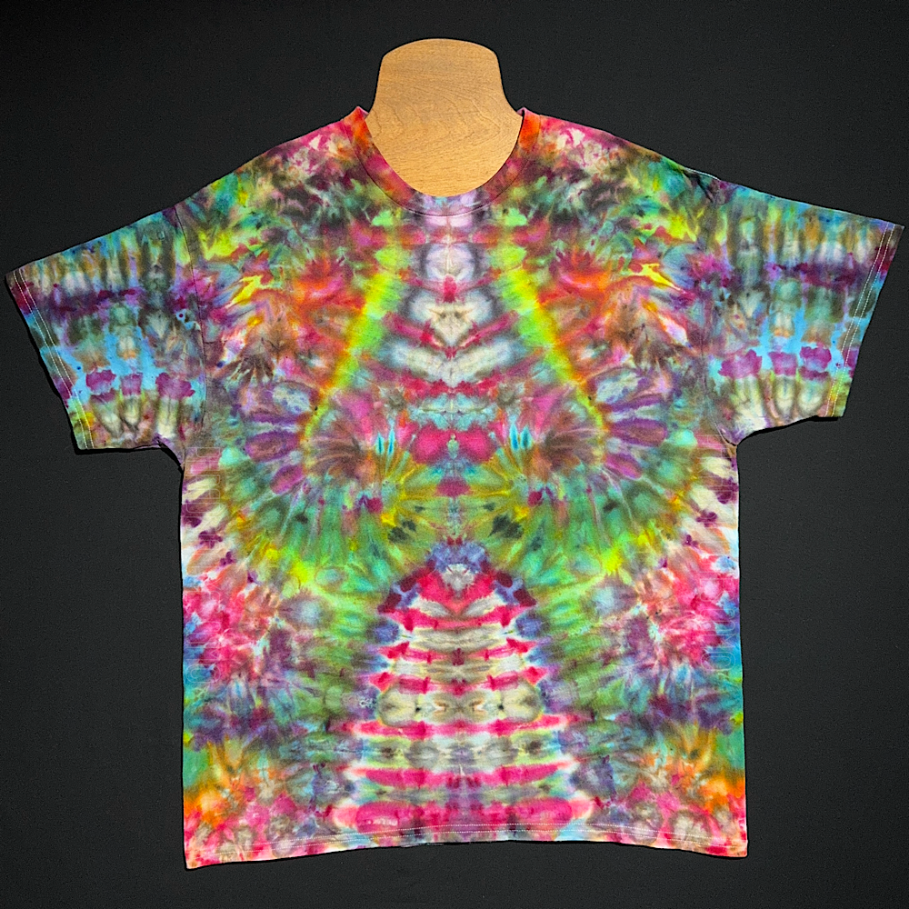 Size XL Rainbow Psychedelic Mindscape T-Shirt
