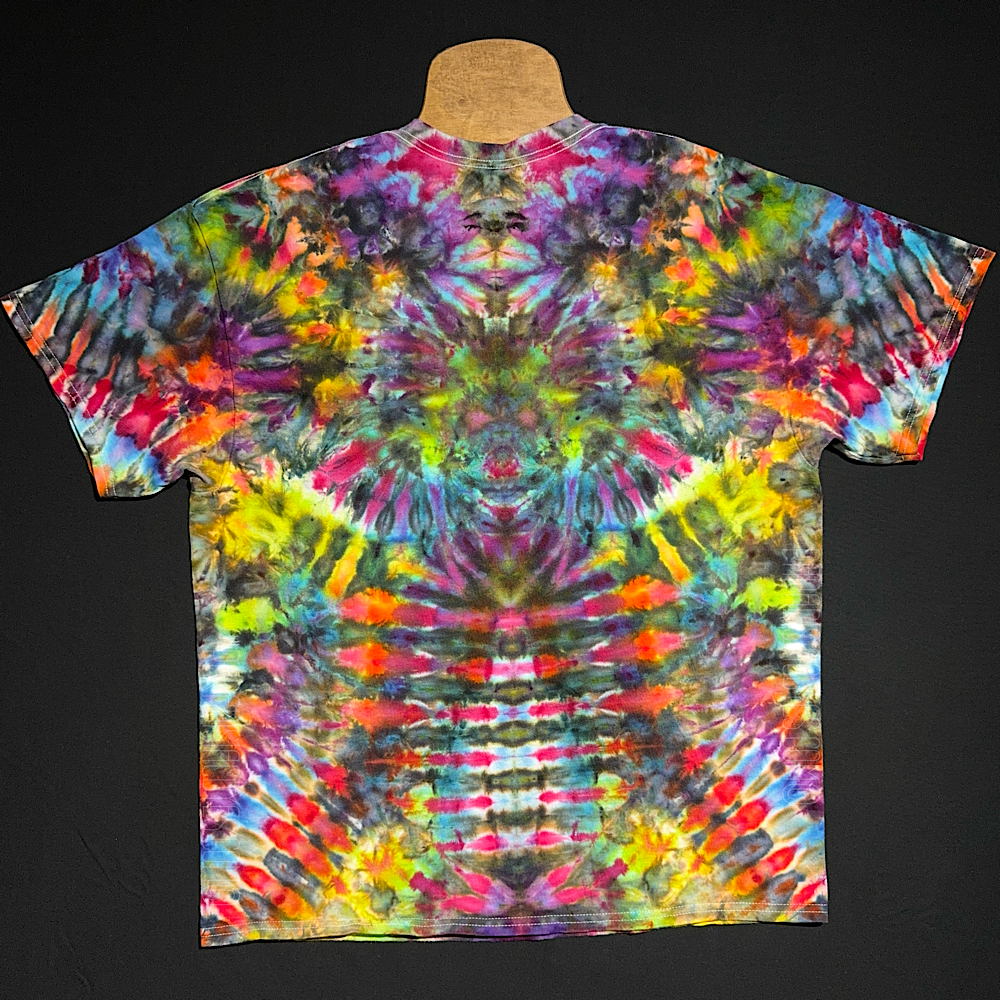 Size XL Rainbow Psychedelic Mindscape T-Shirt