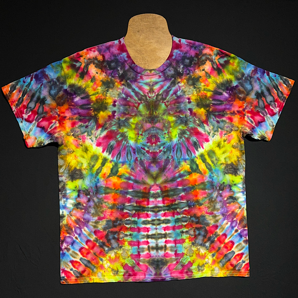 Size XL Rainbow Psychedelic Mindscape T-Shirt