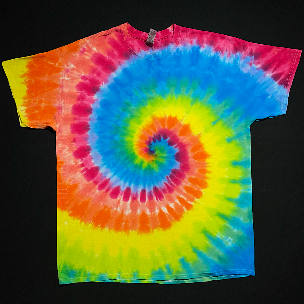 Size XL Tropical Rainbow Spiral T-Shirt