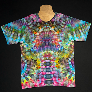 Size Large Psychedelic Mindscape T-Shirt
