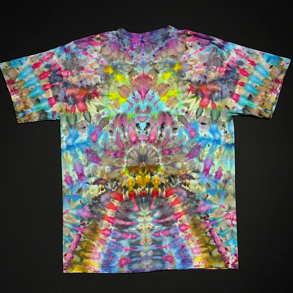 Size Large Psychedelic Mindscape T-Shirt