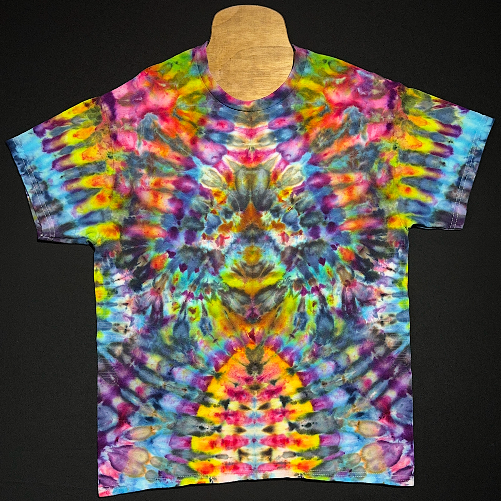 Size Large Psychedelic Mindscape T-Shirt