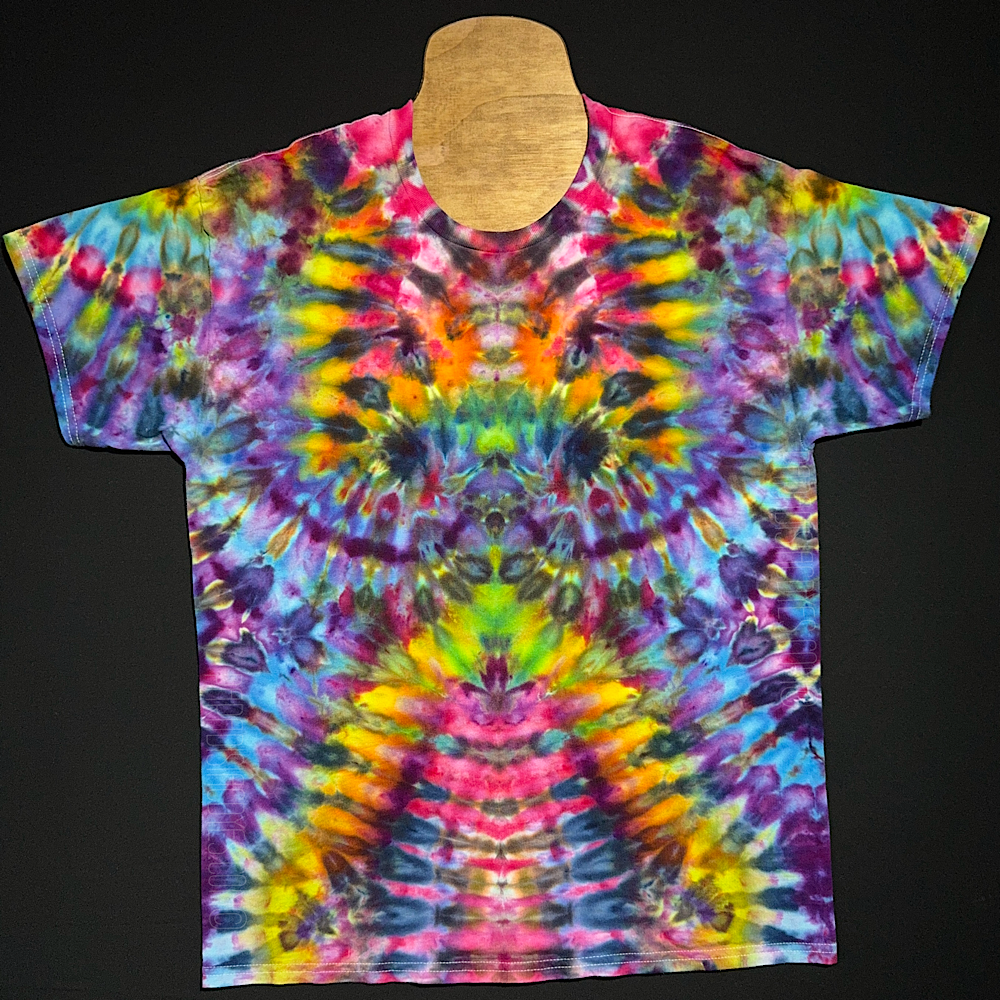Size Large Psychedelic Mindscape T-Shirt