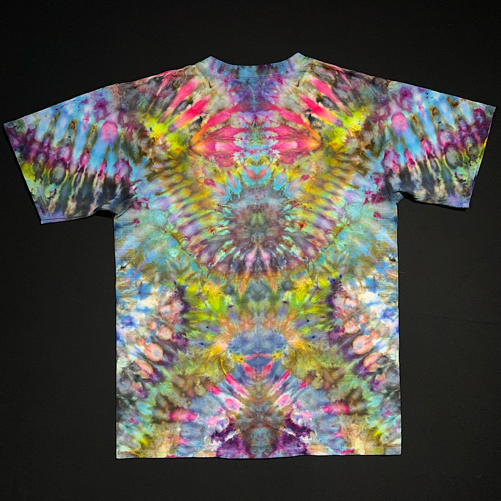 Size Large Psychedelic Mindscape T-Shirt