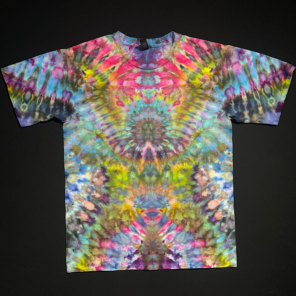 Size Large Psychedelic Mindscape T-Shirt