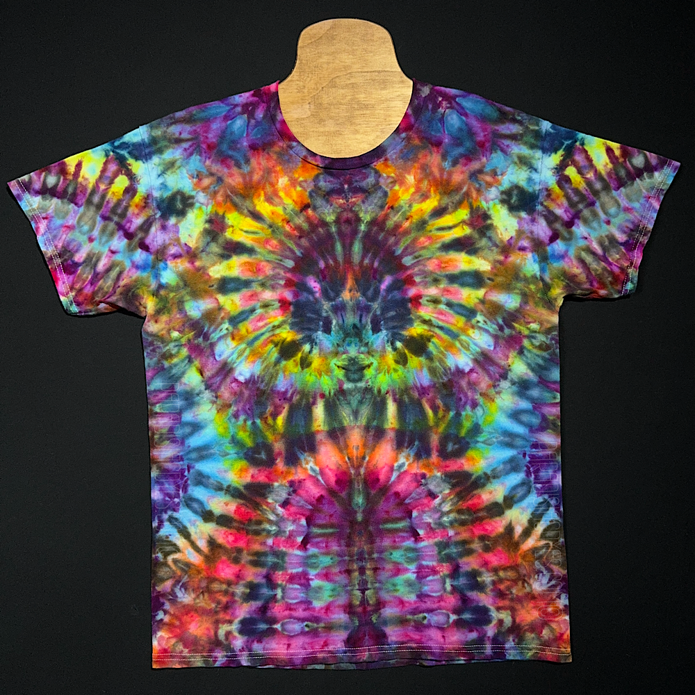 Size Large Psychedelic Mindscape T-Shirt