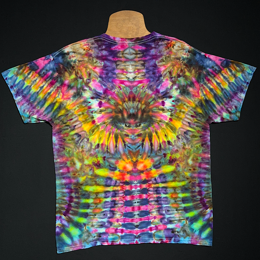 Size Large Psychedelic Mindscape T-Shirt