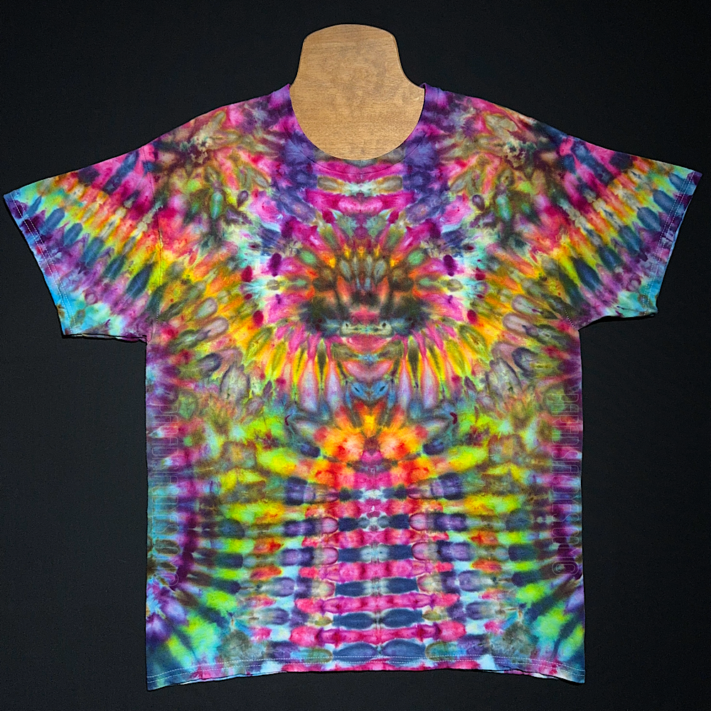 Size Large Psychedelic Mindscape T-Shirt