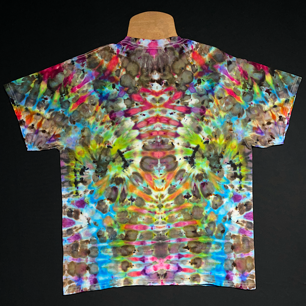 Size Large Psychedelic Mindscape T-Shirt