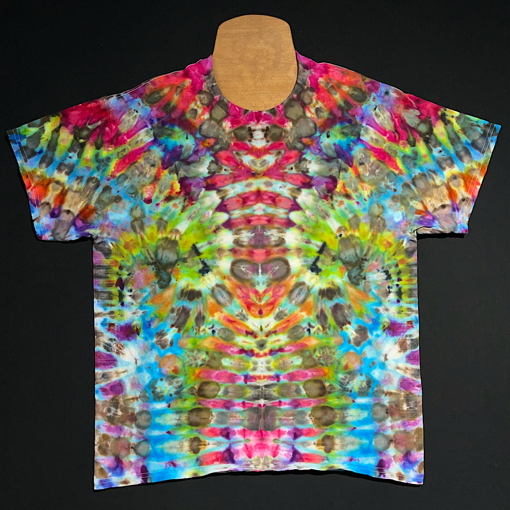 Size Large Psychedelic Mindscape T-Shirt
