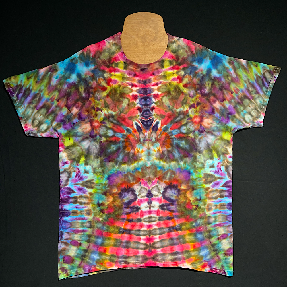 Size Large Psychedelic Mindscape T-Shirt