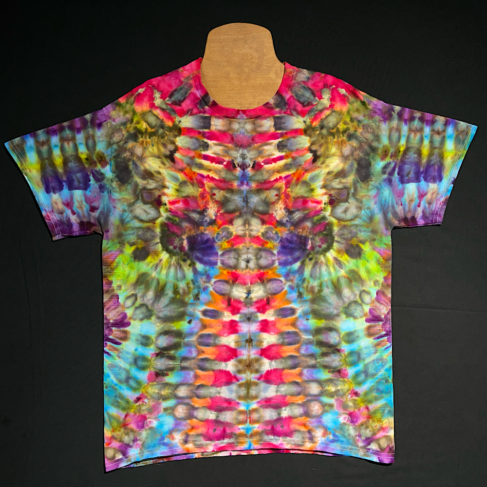 Size Large Psychedelic Mindscape T-Shirt
