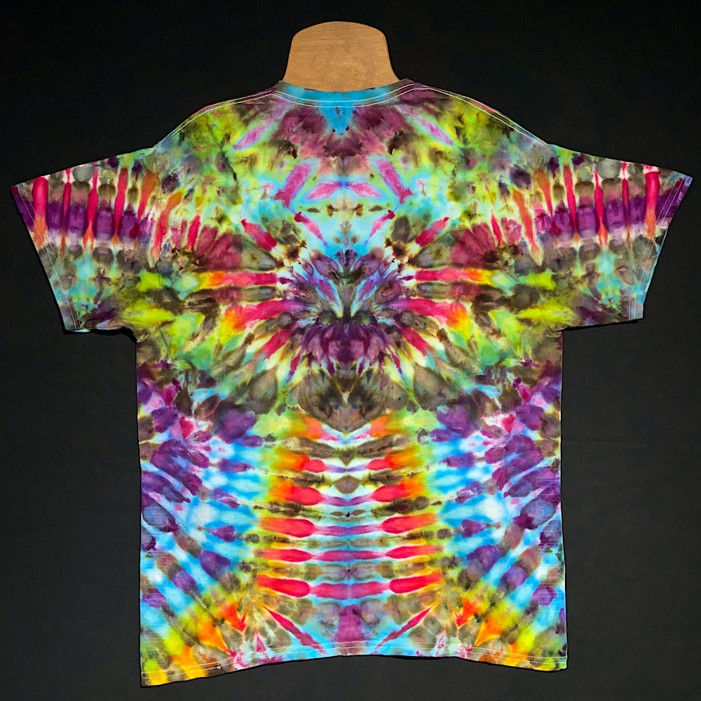 Size Large Psychedelic Mindscape T-Shirt
