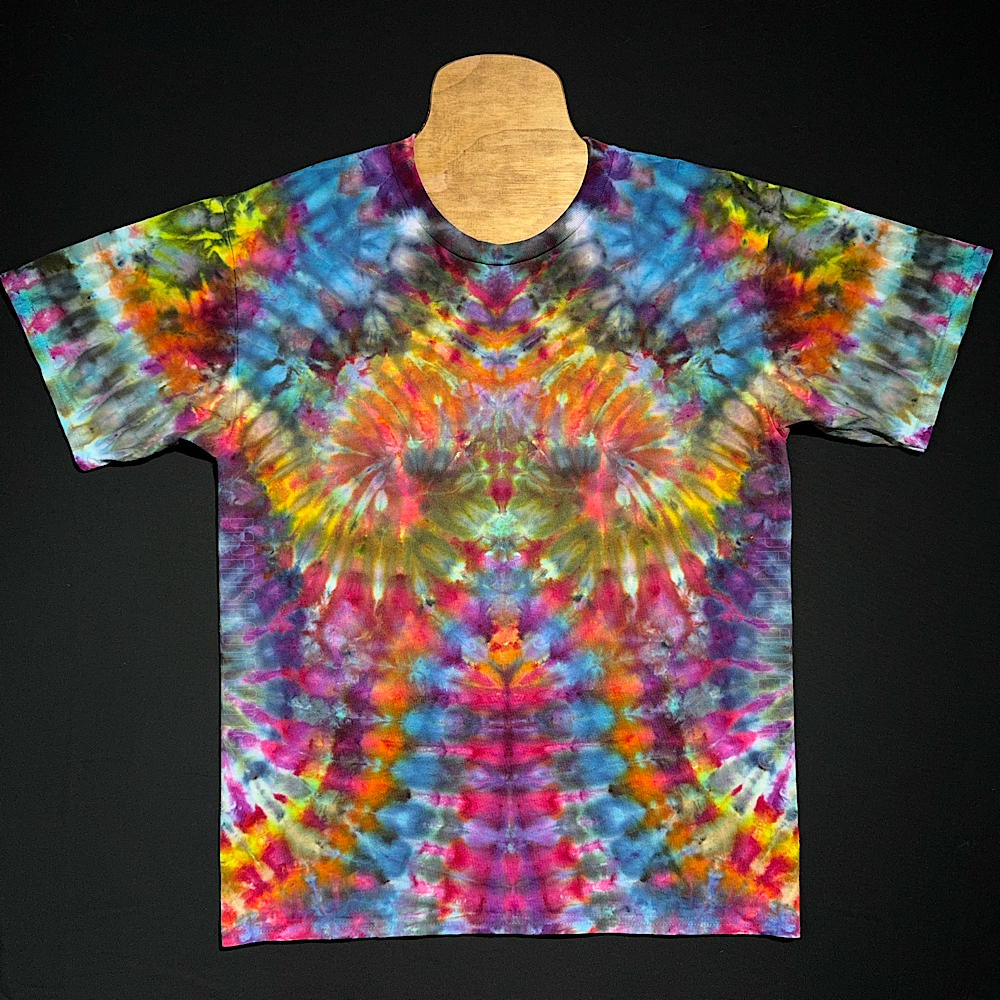 Size Large Psychedelic Mindscape T-Shirt
