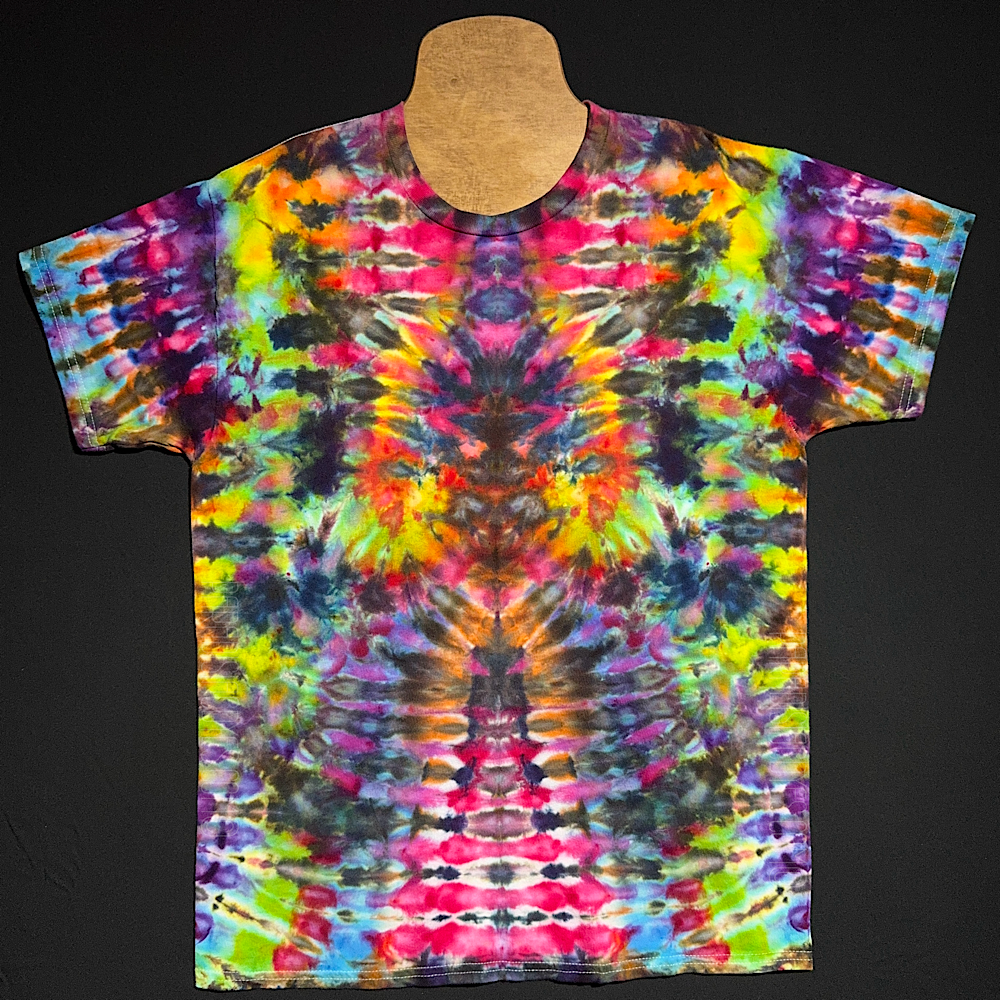 Size Large Psychedelic Mindscape T-Shirt