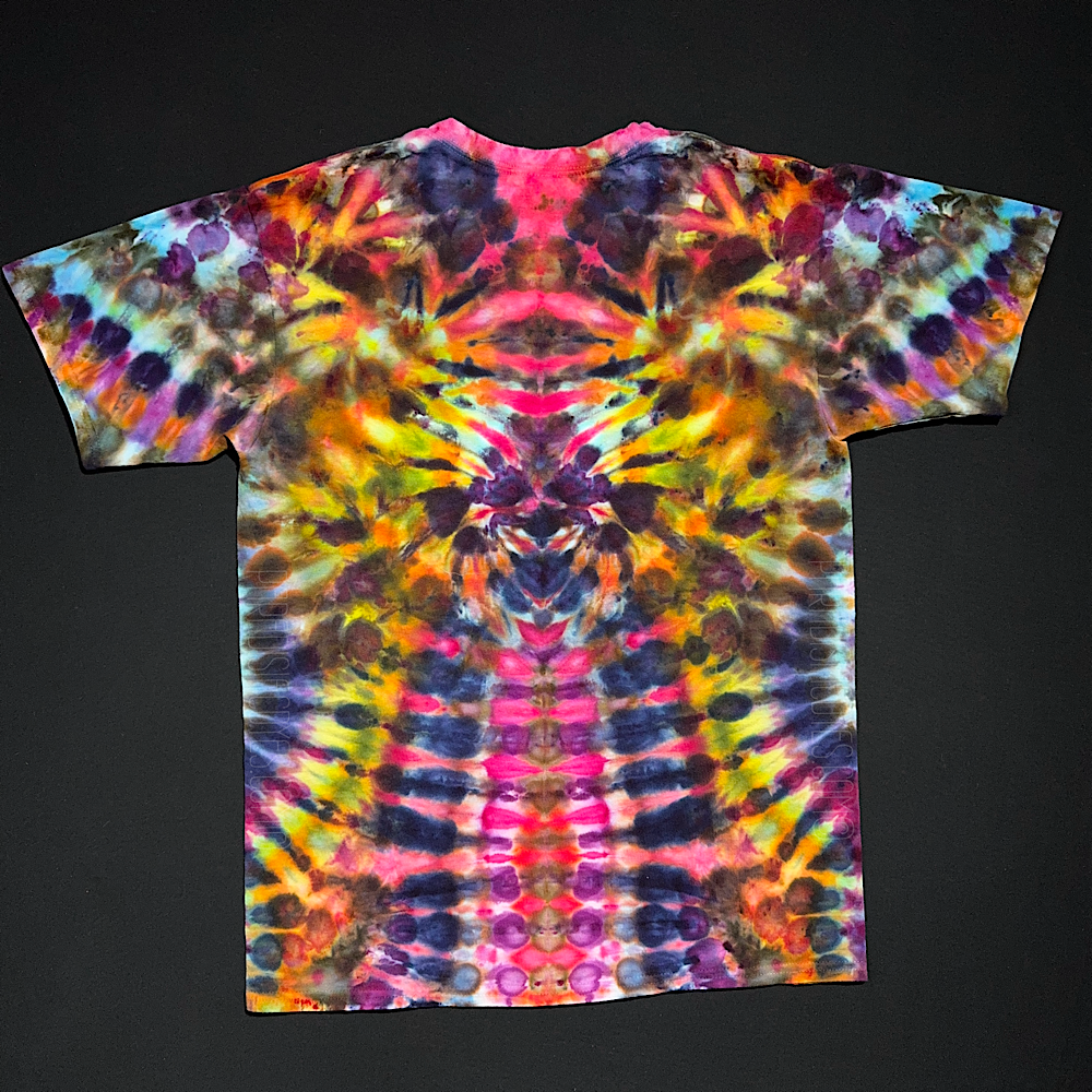 Size Large Psychedelic Mindscape T-Shirt
