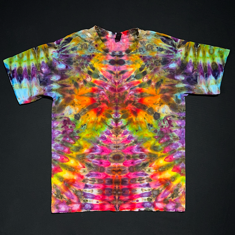 Size Large Psychedelic Mindscape T-Shirt