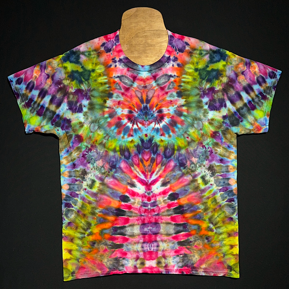 Size Large Psychedelic Mindscape T-Shirt