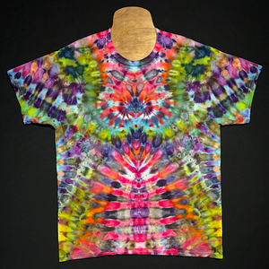 Size Large Psychedelic Mindscape T-Shirt