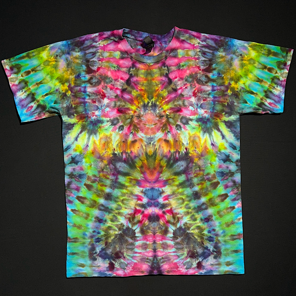 Size Large Psychedelic Mindscape T-Shirt