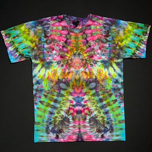 Size Large Psychedelic Mindscape T-Shirt