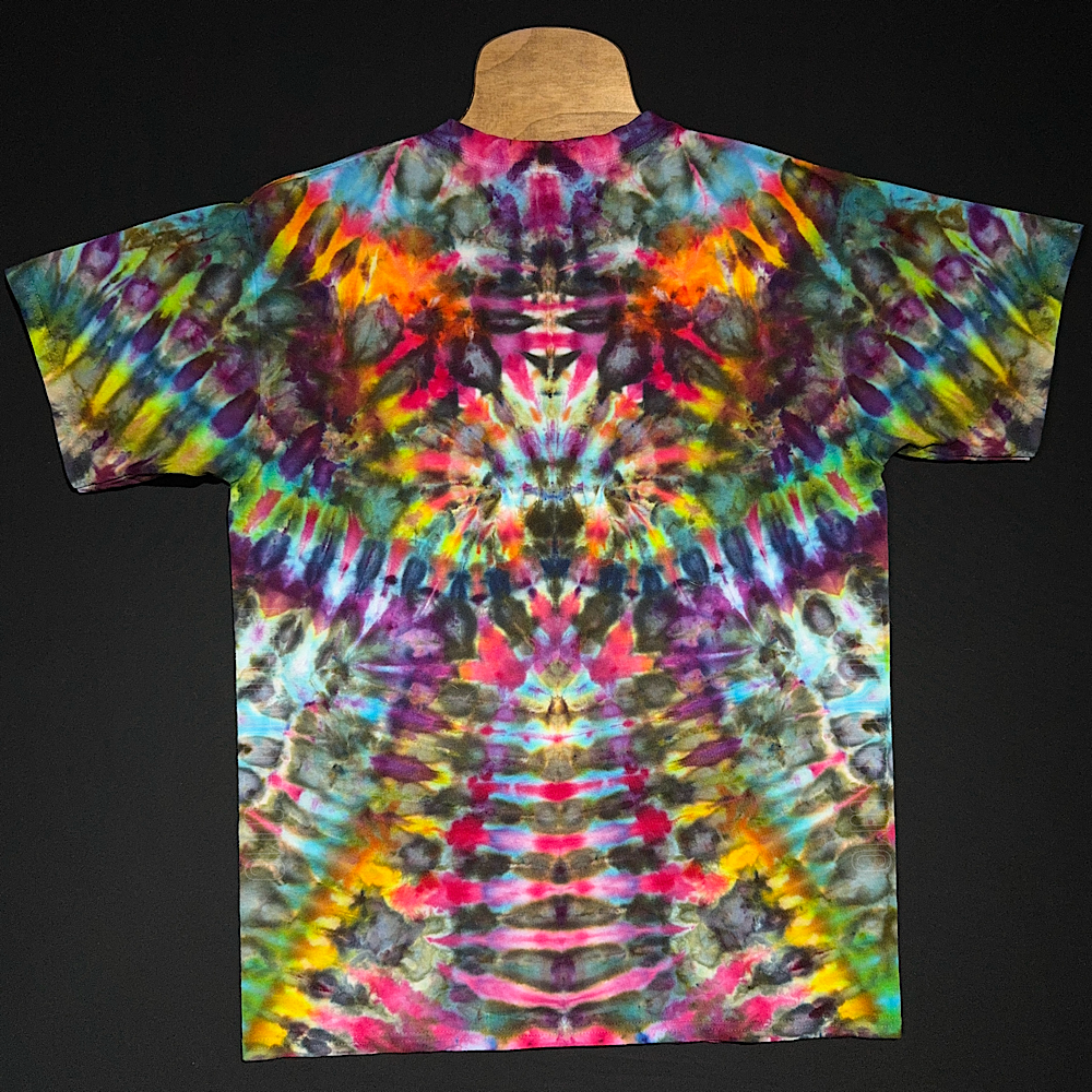 Size Large Psychedelic Mindscape T-Shirt