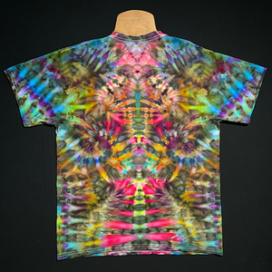 Size Large Psychedelic Mindscape T-Shirt