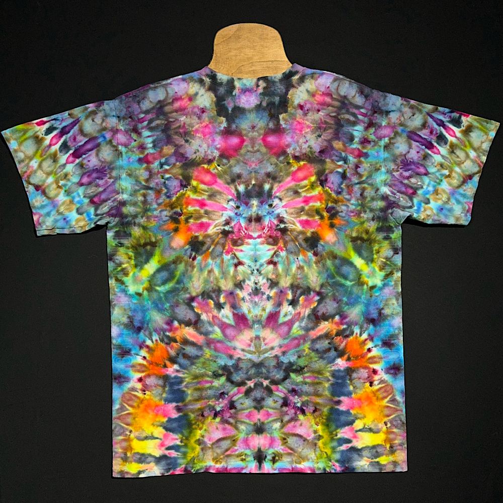 Size Large Psychedelic Mindscape T-Shirt