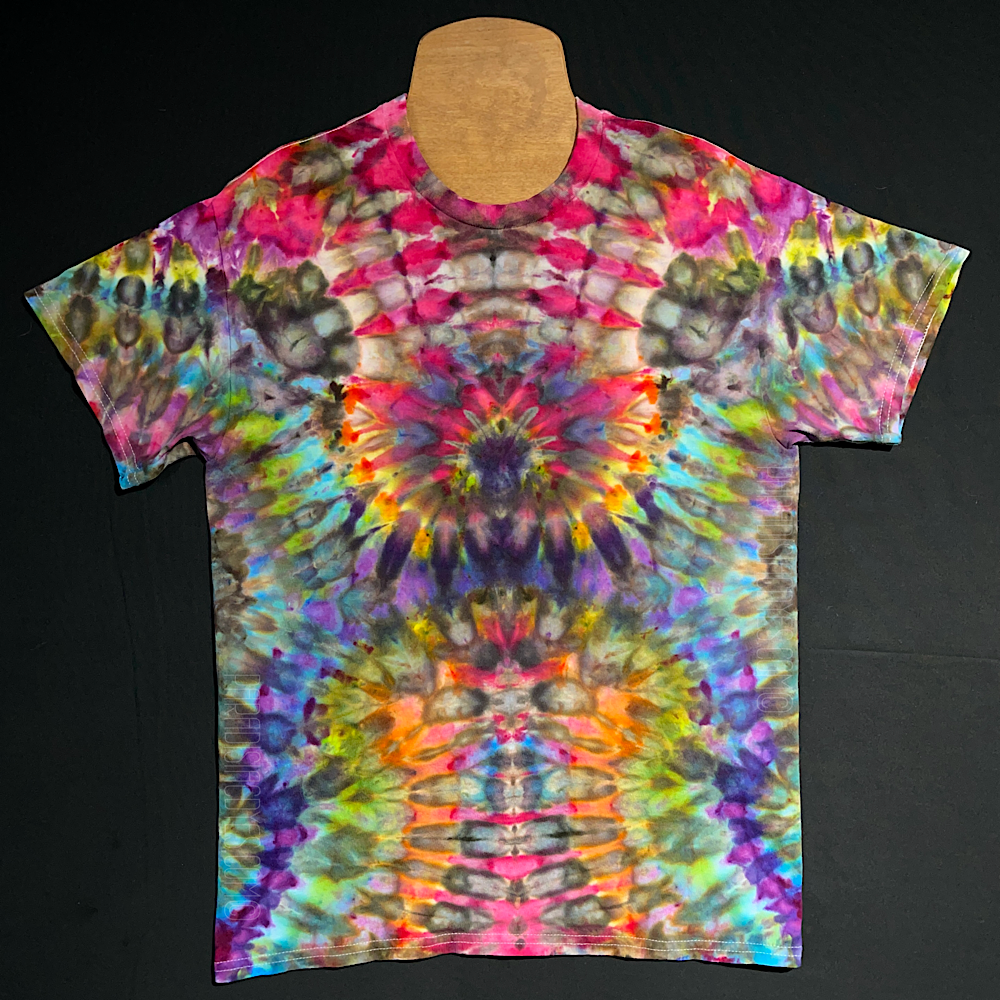 Size Medium Psychedelic Mindscape T-Shirt