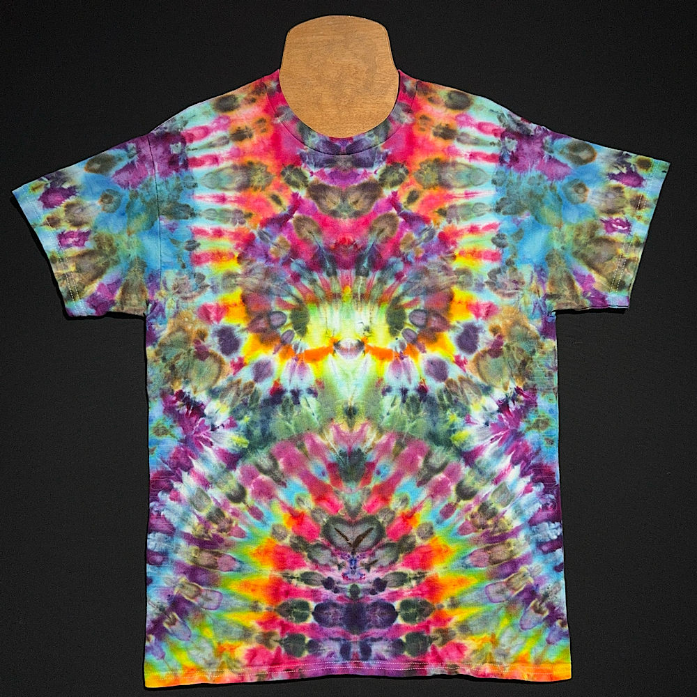 Size Medium Psychedelic Mindscape T-Shirt