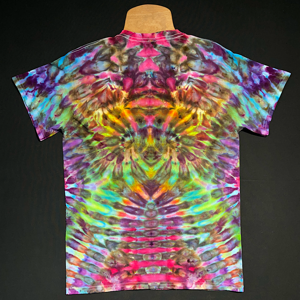 Size Medium Psychedelic Mindscape T-Shirt
