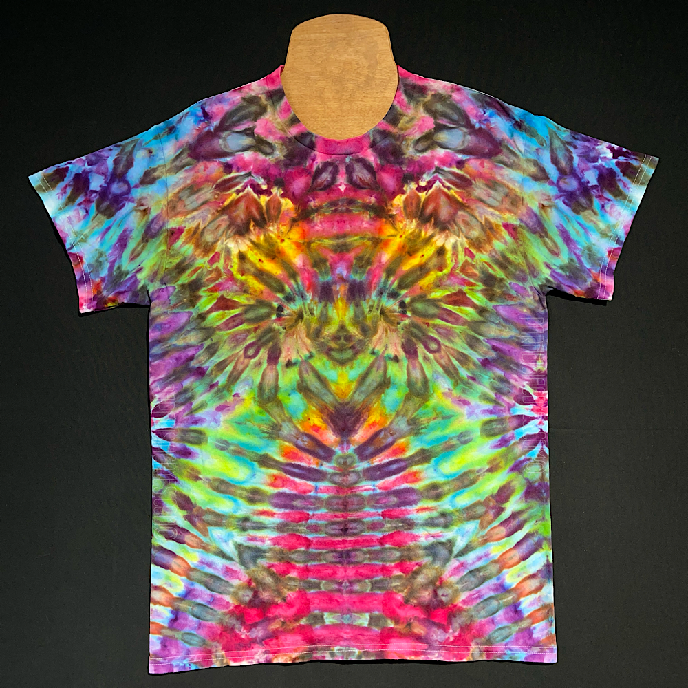 Size Medium Psychedelic Mindscape T-Shirt