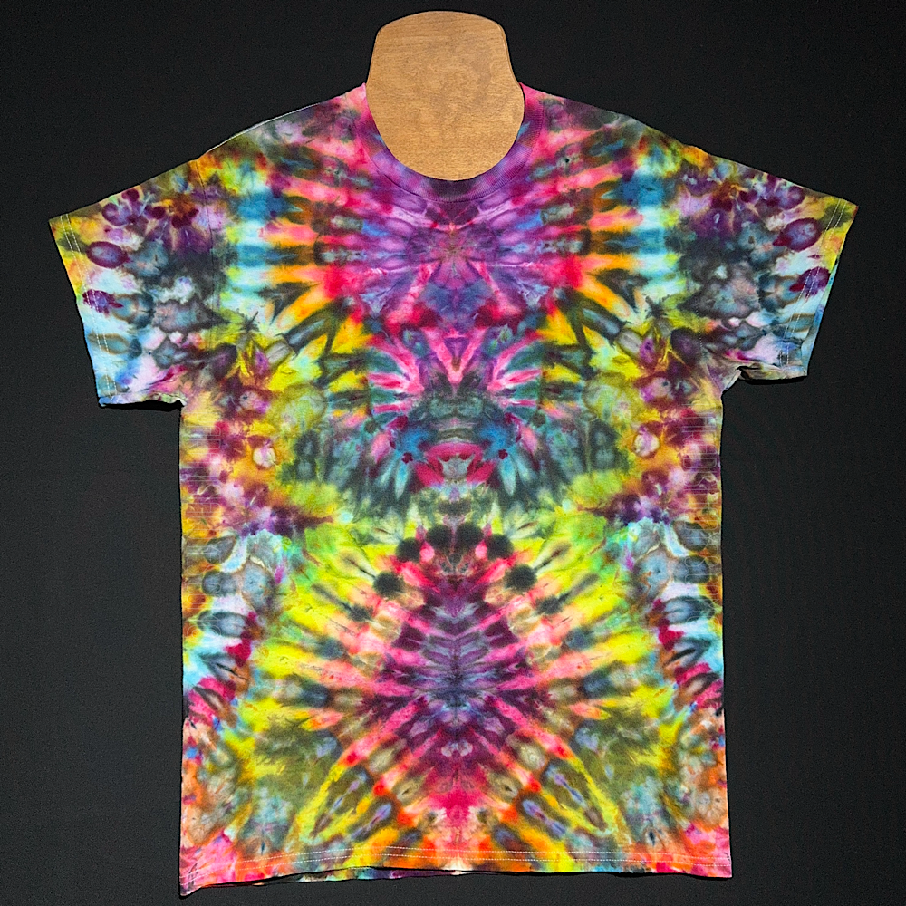 Size Medium Psychedelic Mindscape T-Shirt