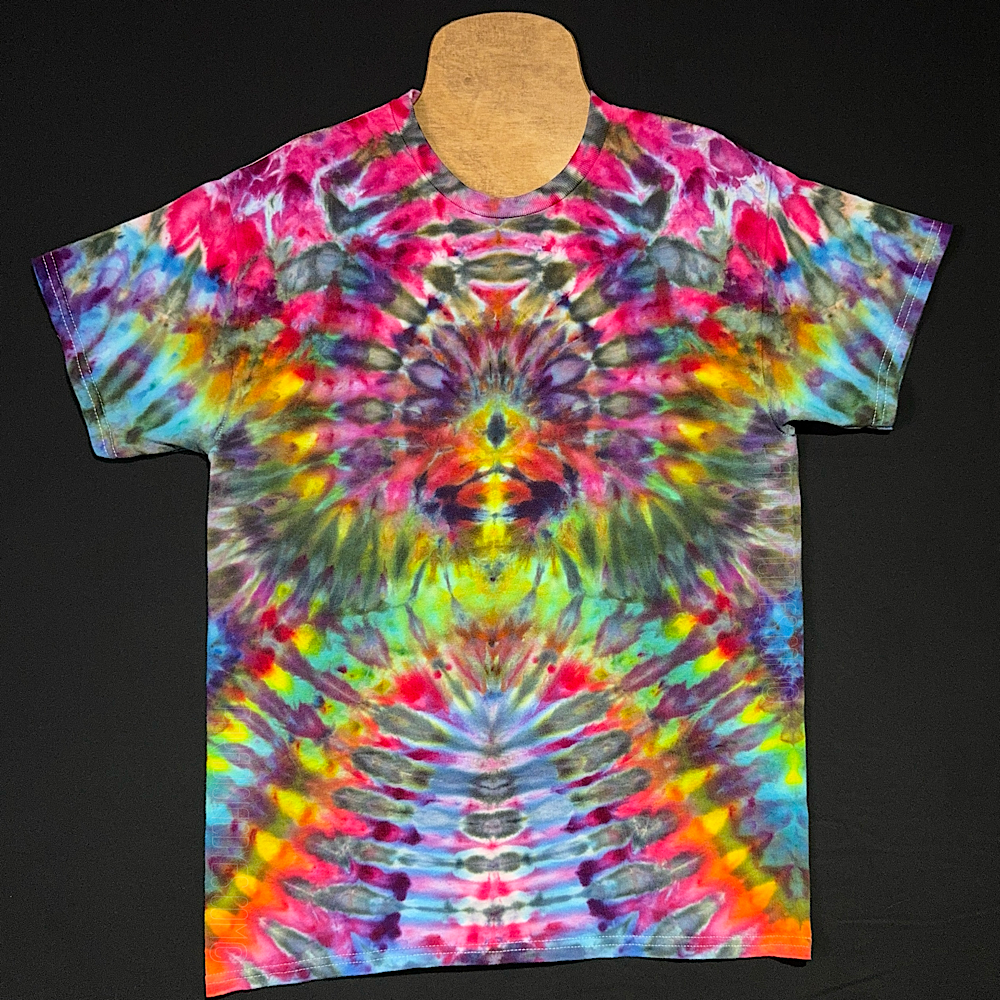 Size Medium Psychedelic Mindscape T-Shirt