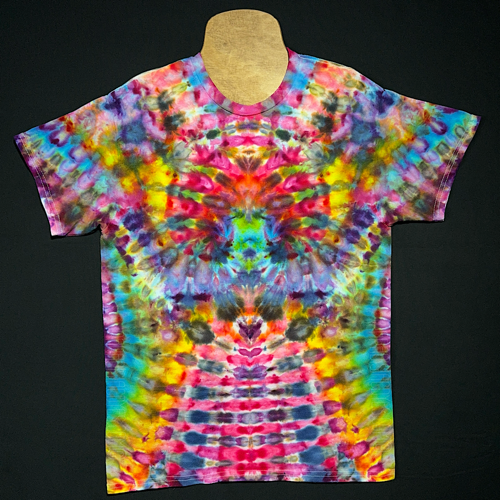 Size Medium Psychedelic Mindscape T-Shirt