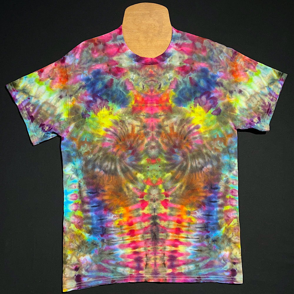 Size Medium Psychedelic Mindscape T-Shirt