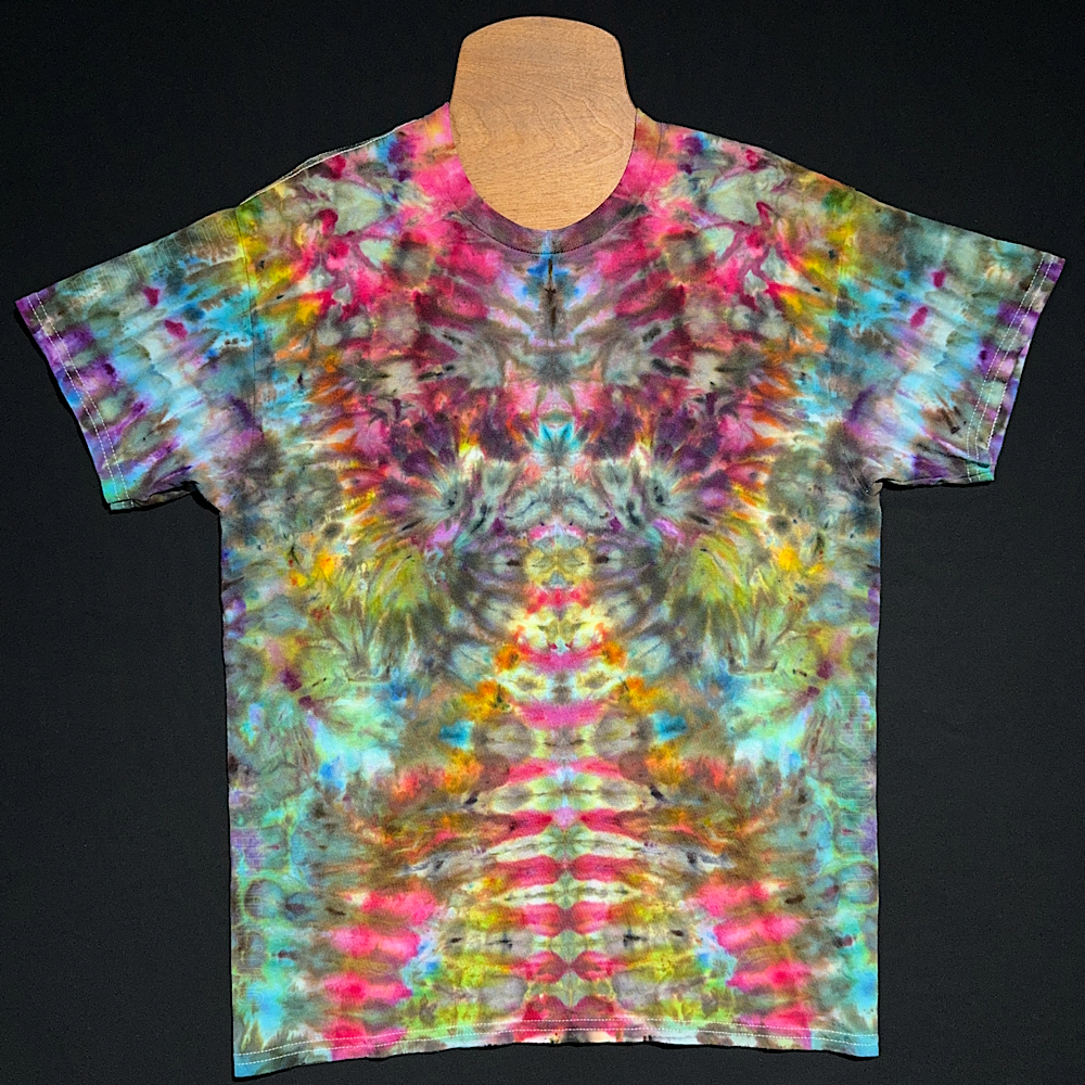 Size Medium Psychedelic Mindscape T-Shirt