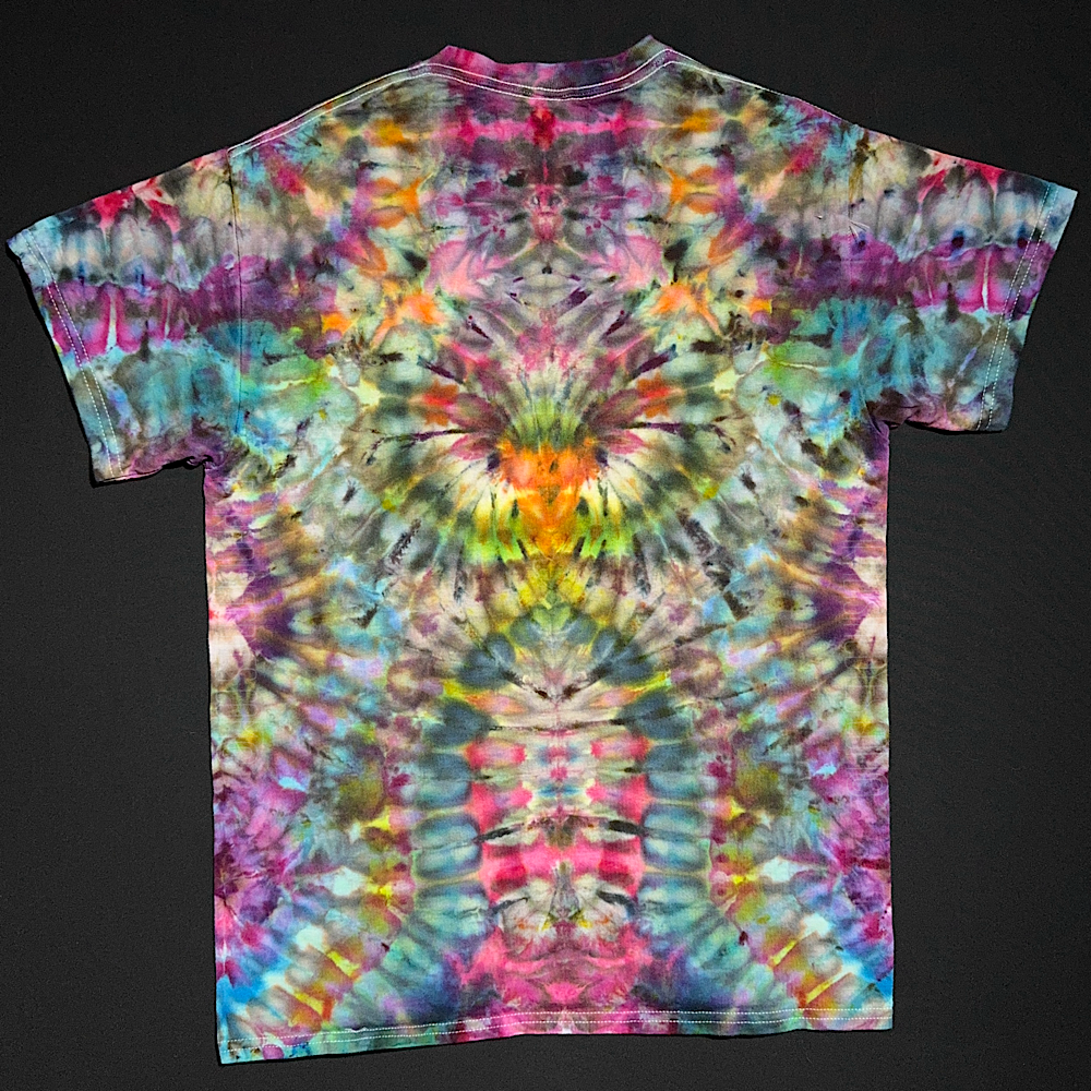 Size Medium Psychedelic Mindscape T-Shirt