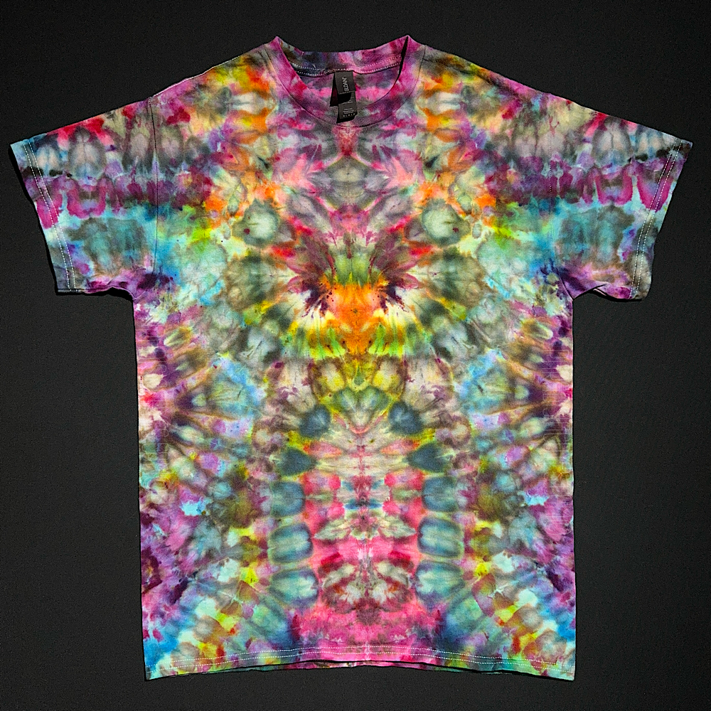 Size Medium Psychedelic Mindscape T-Shirt
