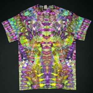 Size Medium Psychedelic Hippieween T-Shirt