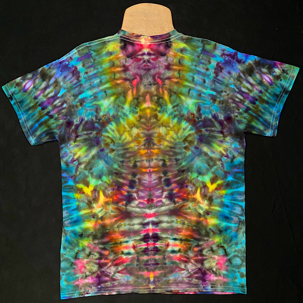 Size Medium Rainbow Psychedelic Mindscape T-Shirt