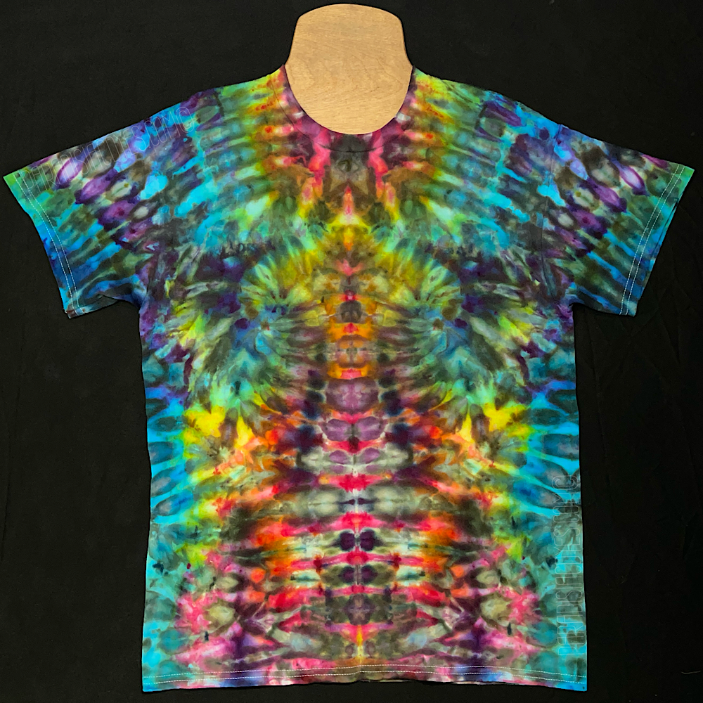 Size Medium Rainbow Psychedelic Mindscape T-Shirt